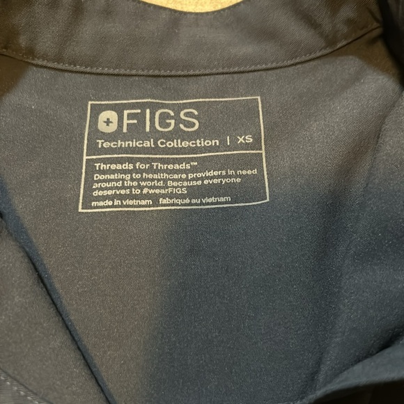 Figs  scrubs - Picture 2 of 6